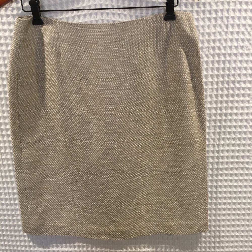 Like New wheat color Antonio Melani pencil skirt